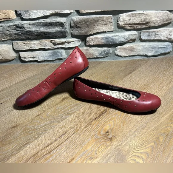 Size 8 Born leather flats, women’s size 8 dress shoes - Picture 5 of 7